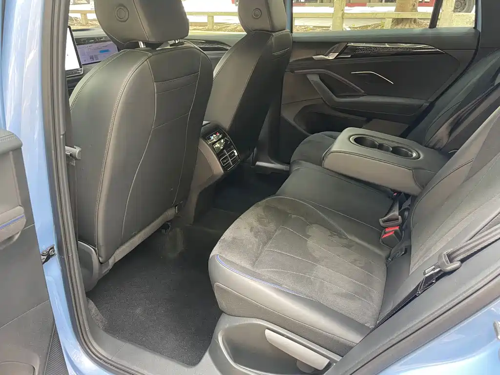 Volkswagen Tiguan L 2024