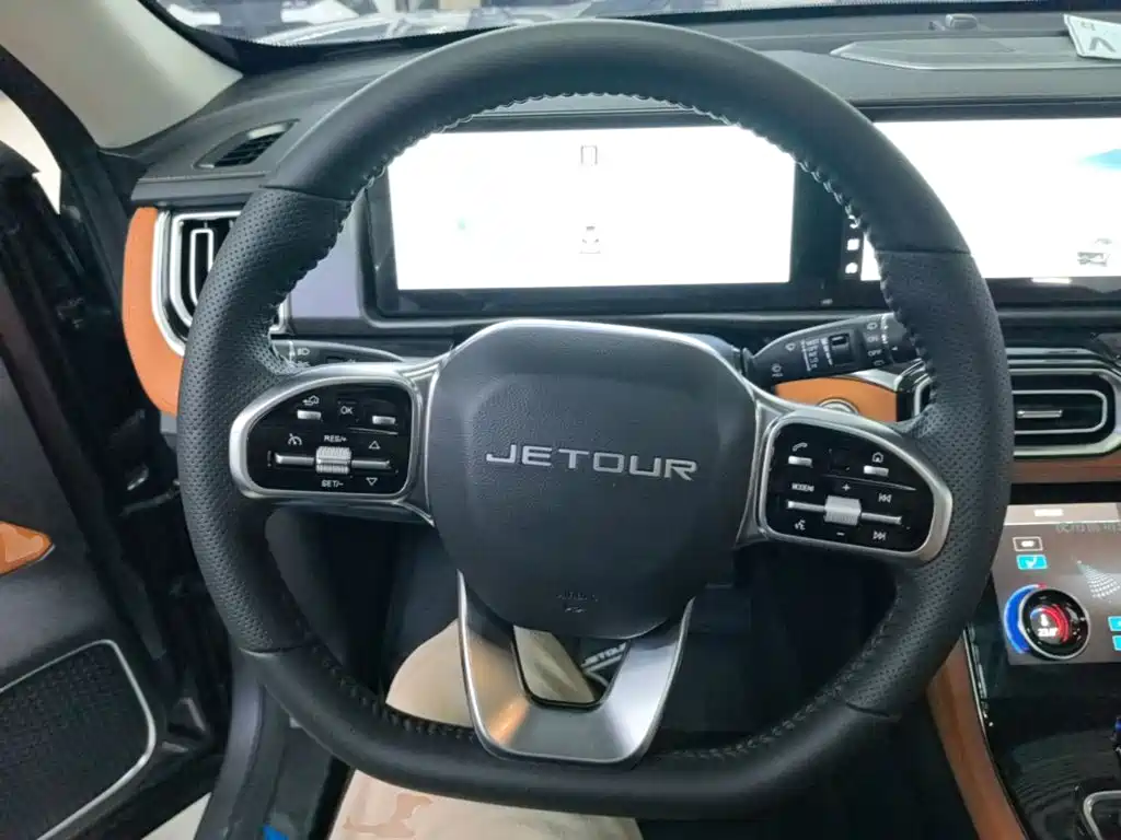 Jetour X70 PLUS 2025 — фото 11