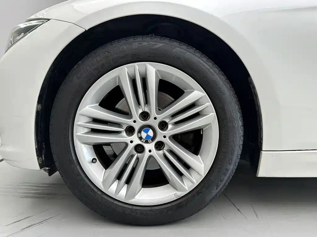 BMW 3 Series 2017 — фото 9
