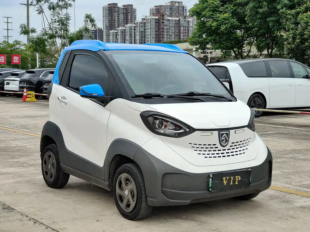 Baojun E100 2021