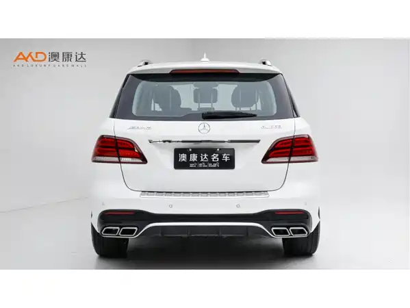Mercedes-Benz GLE 2016