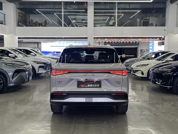 BYD Sealion 05 DM-i 2025