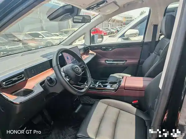 GAC Trumpchi E8 PHEV 2024