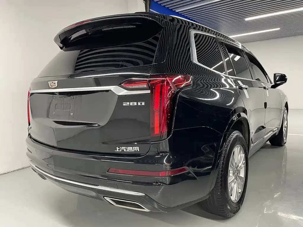 Cadillac XT6 2021 — фото 13