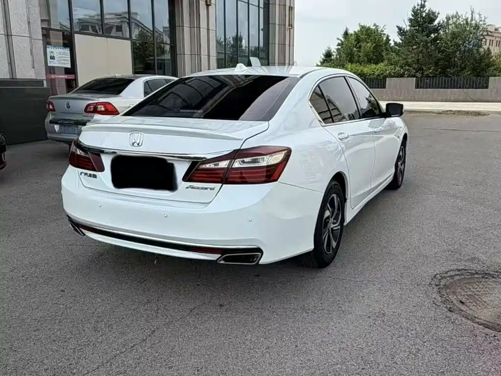 Honda Accord 2016 — фото 6
