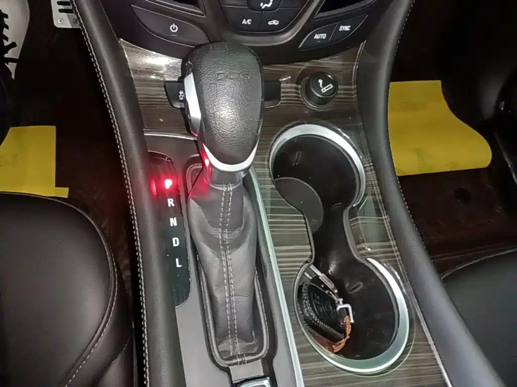 Buick Envision Plus 2019 — фото 14