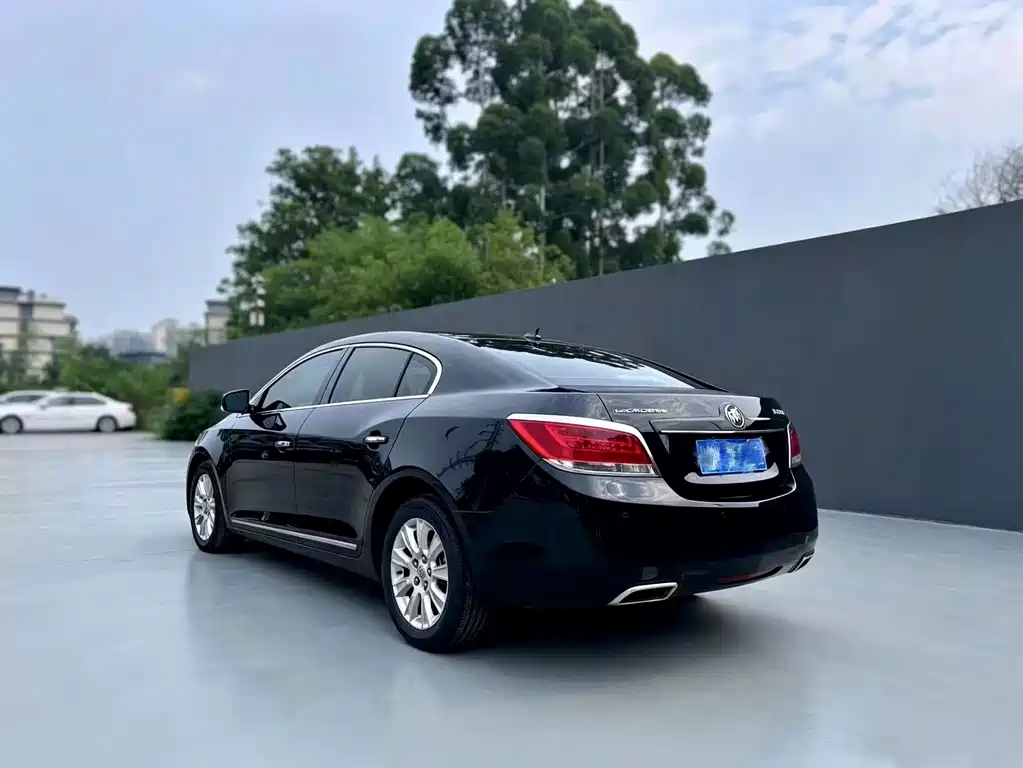 Buick LaCrosse 2012 — фото 6