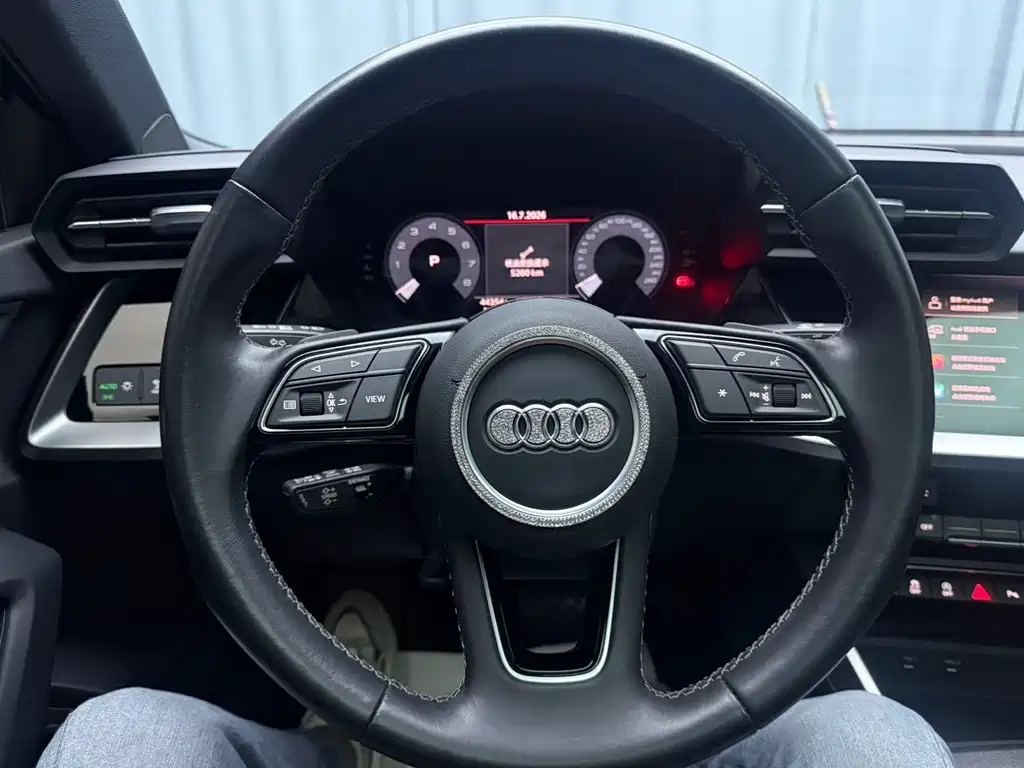 Audi A3 2023 — фото 13