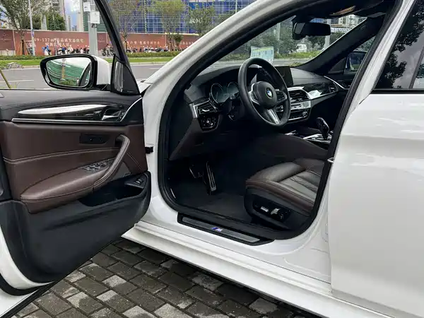 BMW 5 Series 2018
