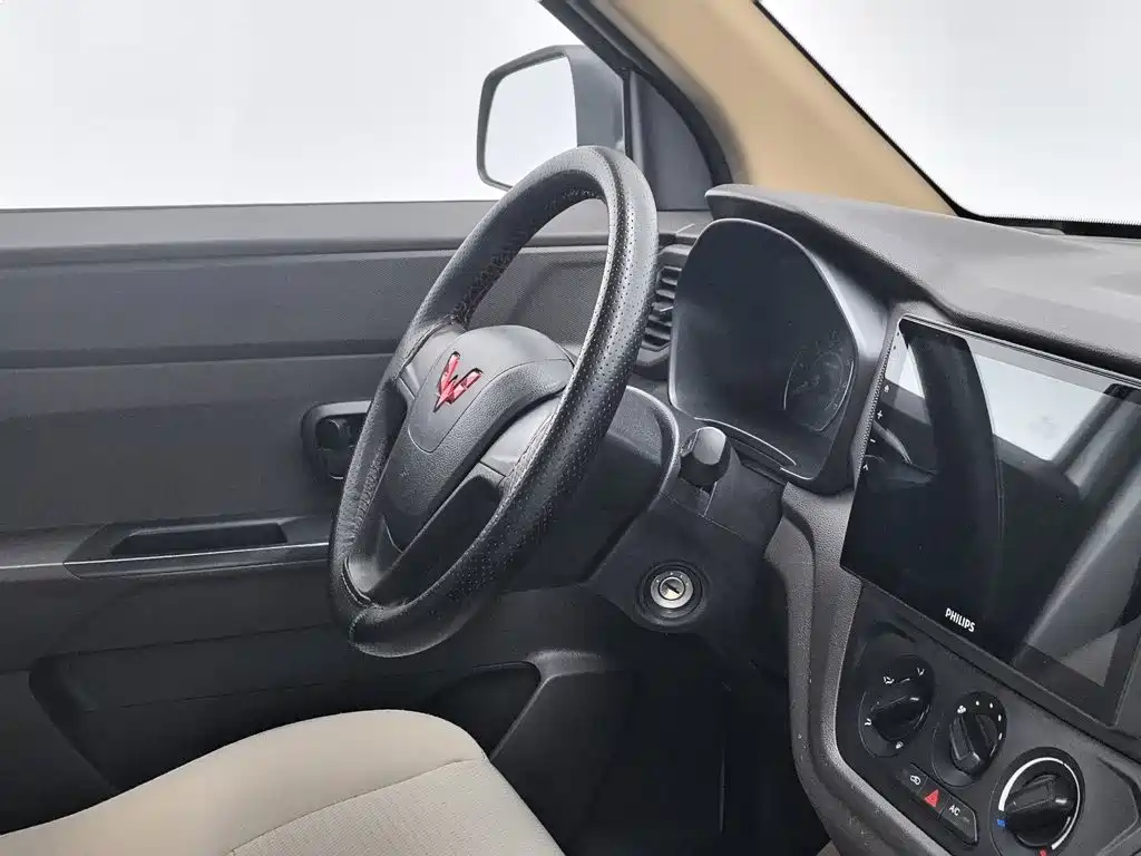 Wuling Hongguang V 2022 — фото 22