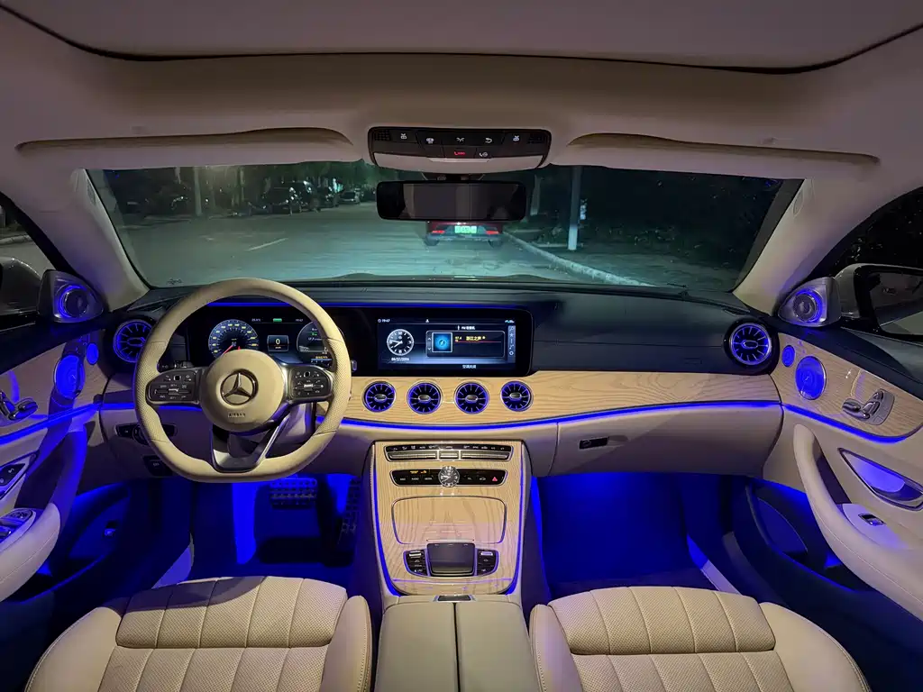Mercedes-Benz E-Class 2019 — фото 14