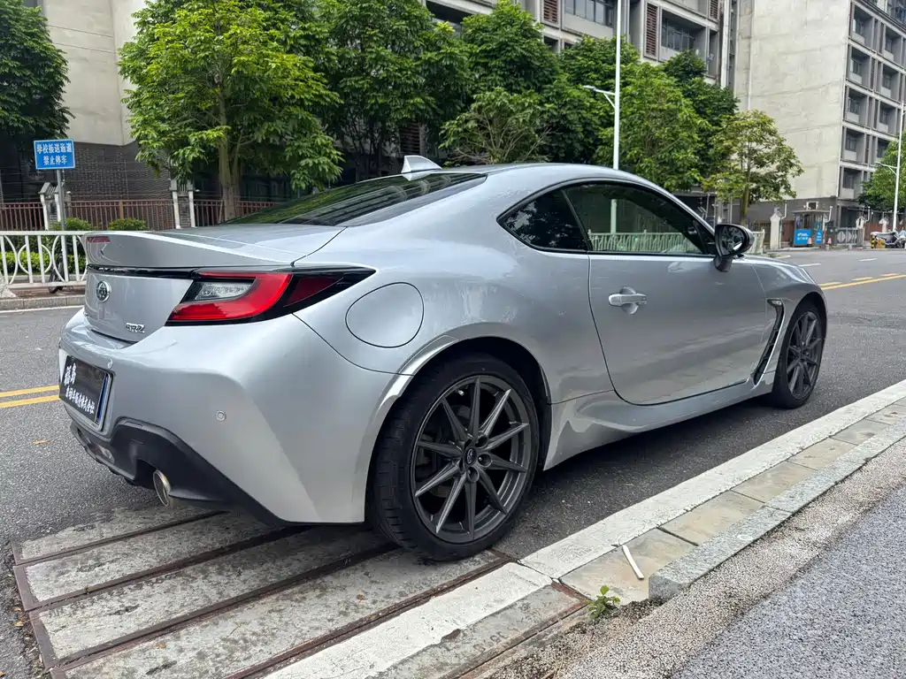 Subaru BRZ 2022 — фото 6