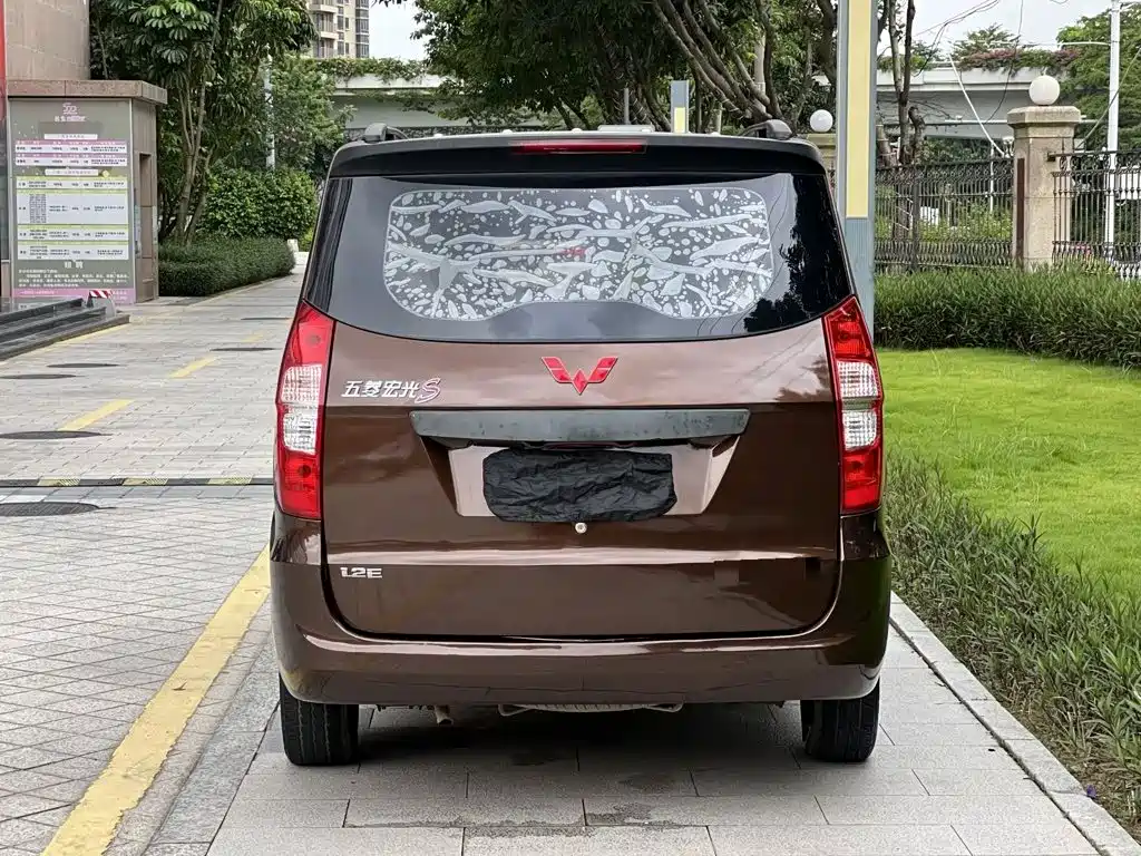 Wuling Hongguang 2019 — фото 6