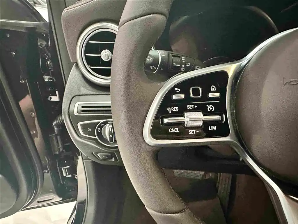 Mercedes-Benz GLC 2022 — фото 11