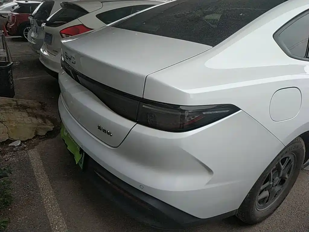 BYD Seal 05 DM-i 2025 — фото 6