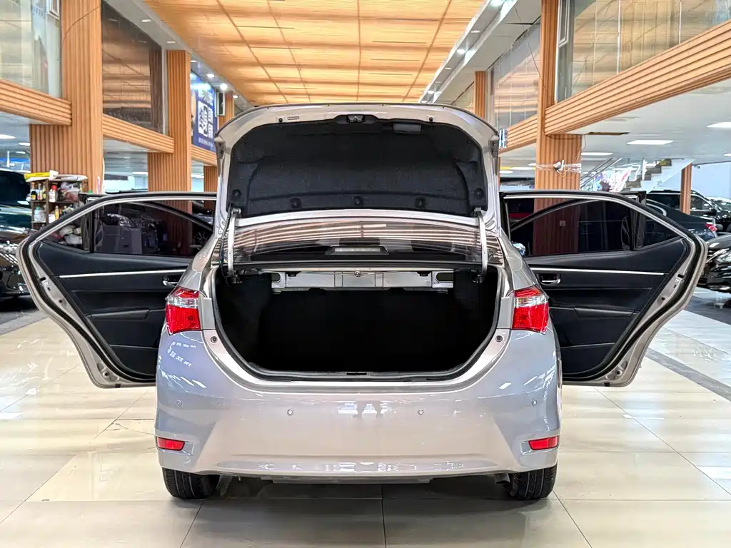 Toyota Corolla 2019 — фото 15