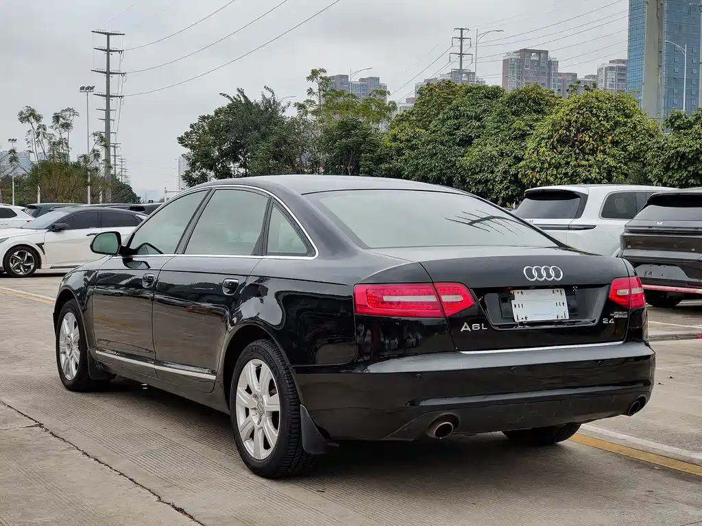 Audi A6L 2012