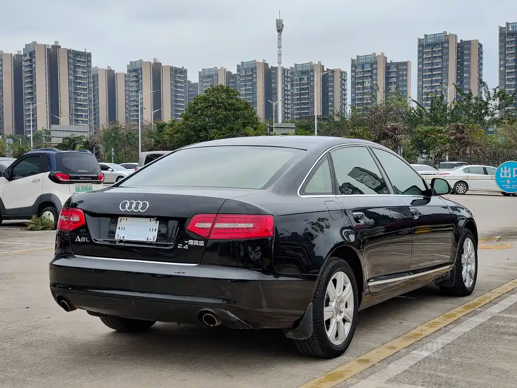 Audi A6L 2012