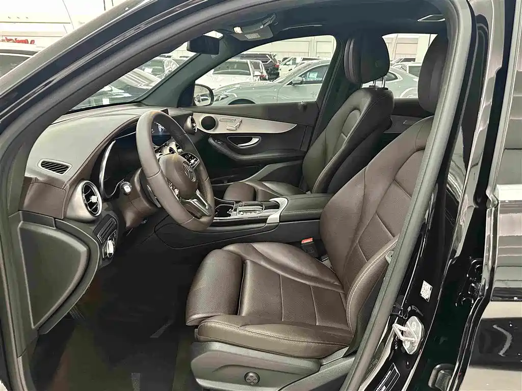 Mercedes-Benz GLC 2022 — фото 12