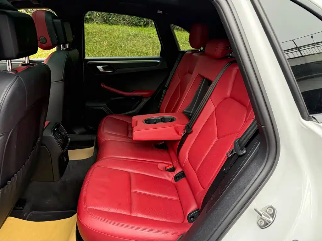 Porsche Macan 2021 — фото 12
