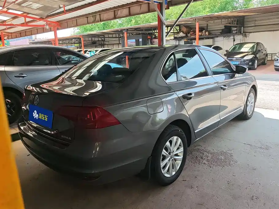 Volkswagen Bora 2016
