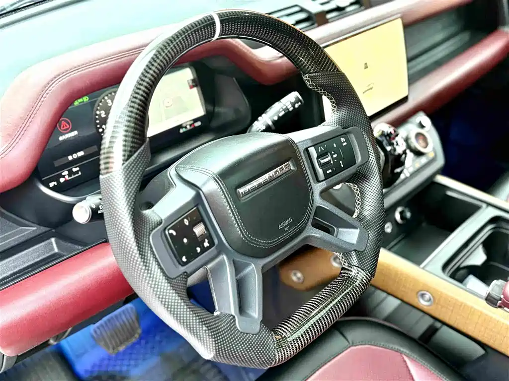 Land Rover Defender 2022 — фото 10