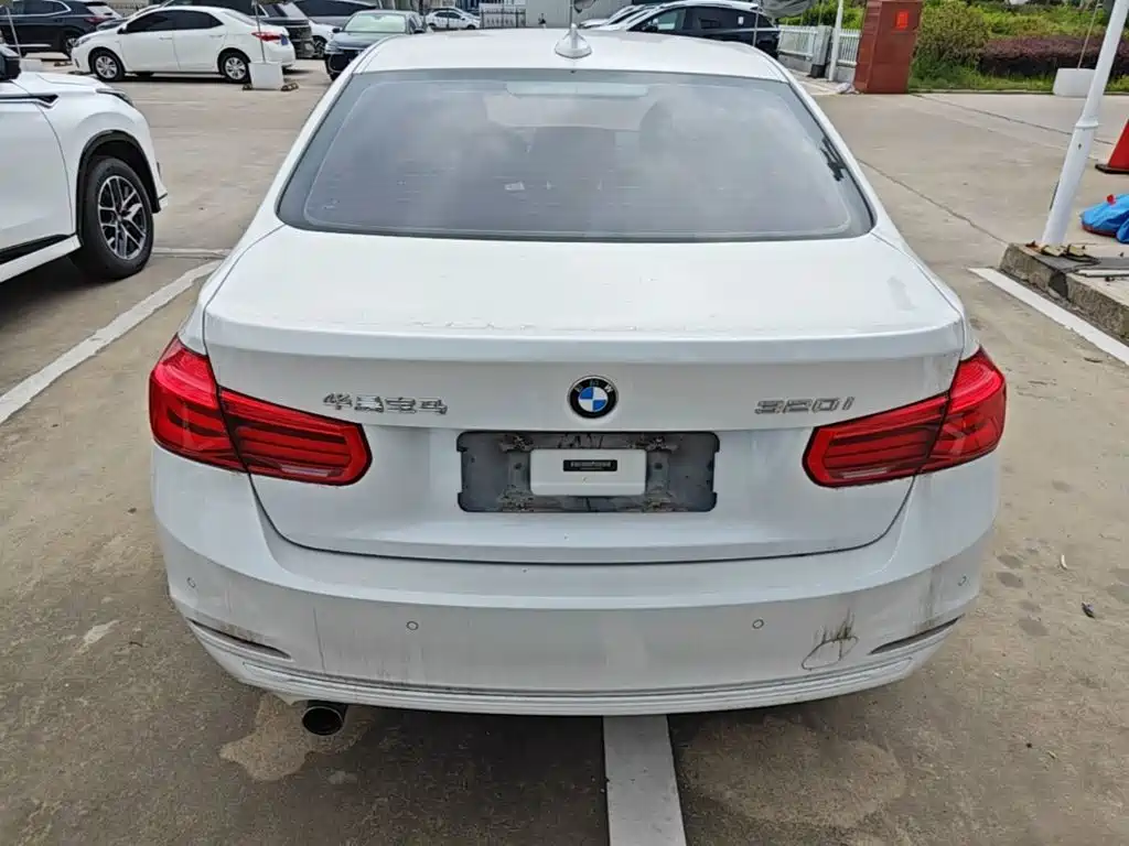 BMW 3 Series 2016