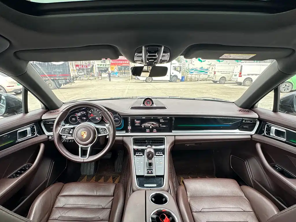 Porsche Panamera 2018 — фото 5