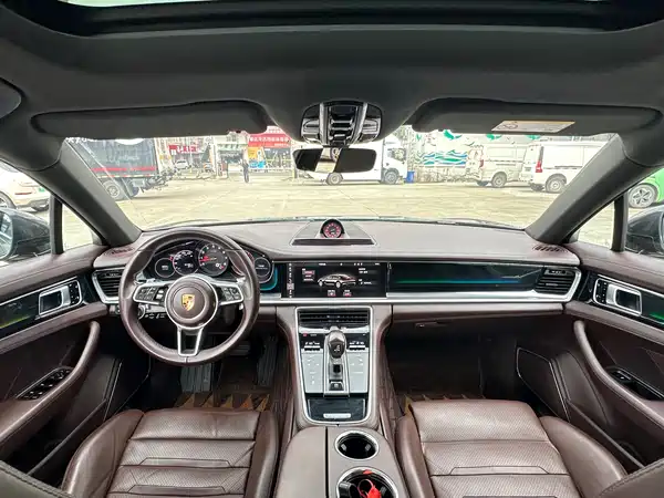 Porsche Panamera 2018
