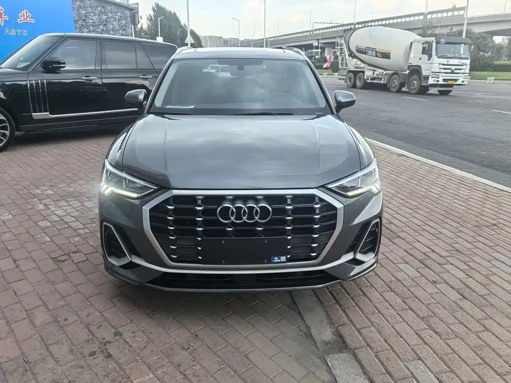 Audi Q3 2022