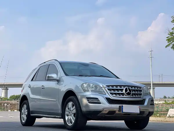 Mercedes-Benz M-Class 2011