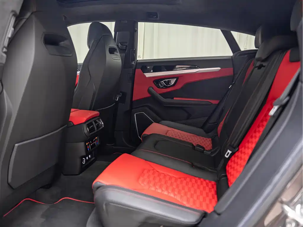 Lamborghini Urus 2021 — фото 14