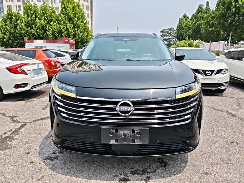 Nissan Teramont 2024