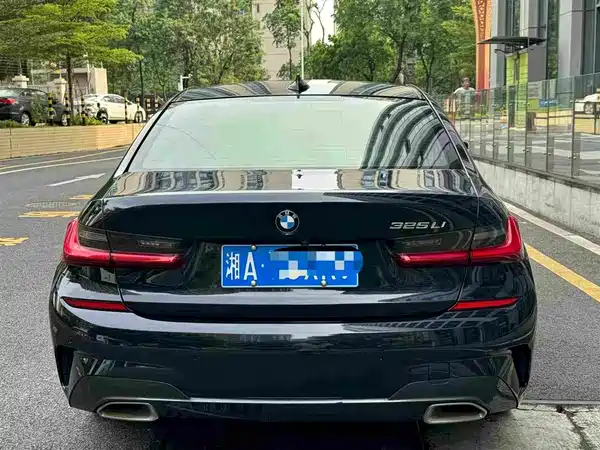 BMW 3 Series 2021