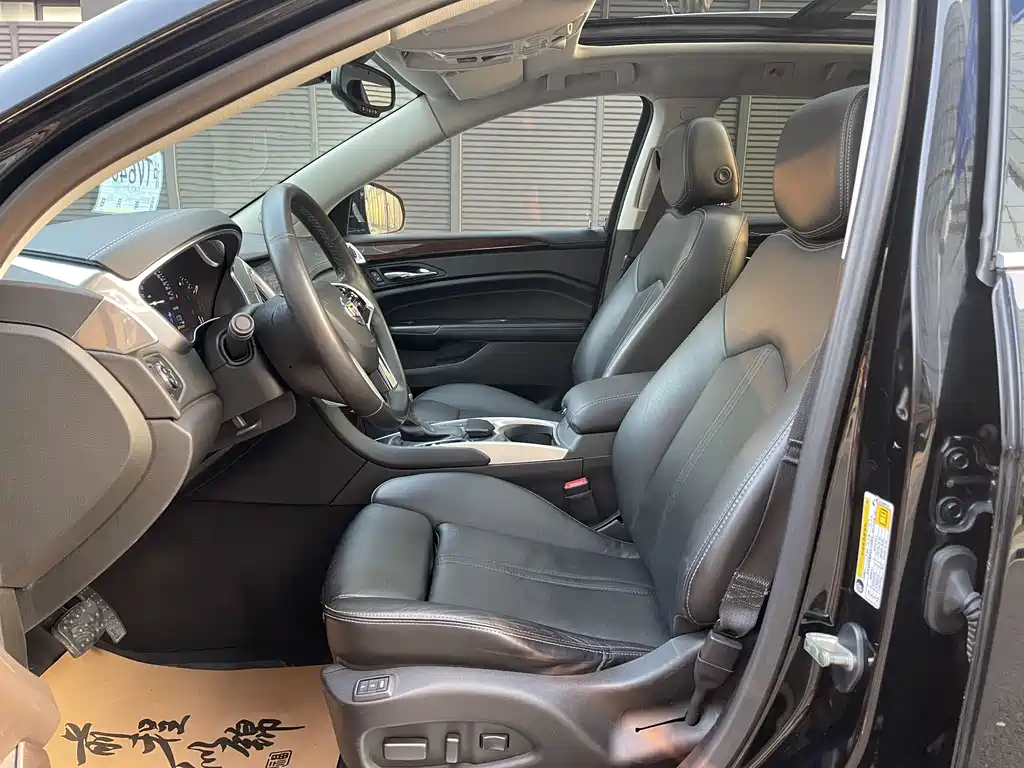 Cadillac SRX 2014 — фото 6