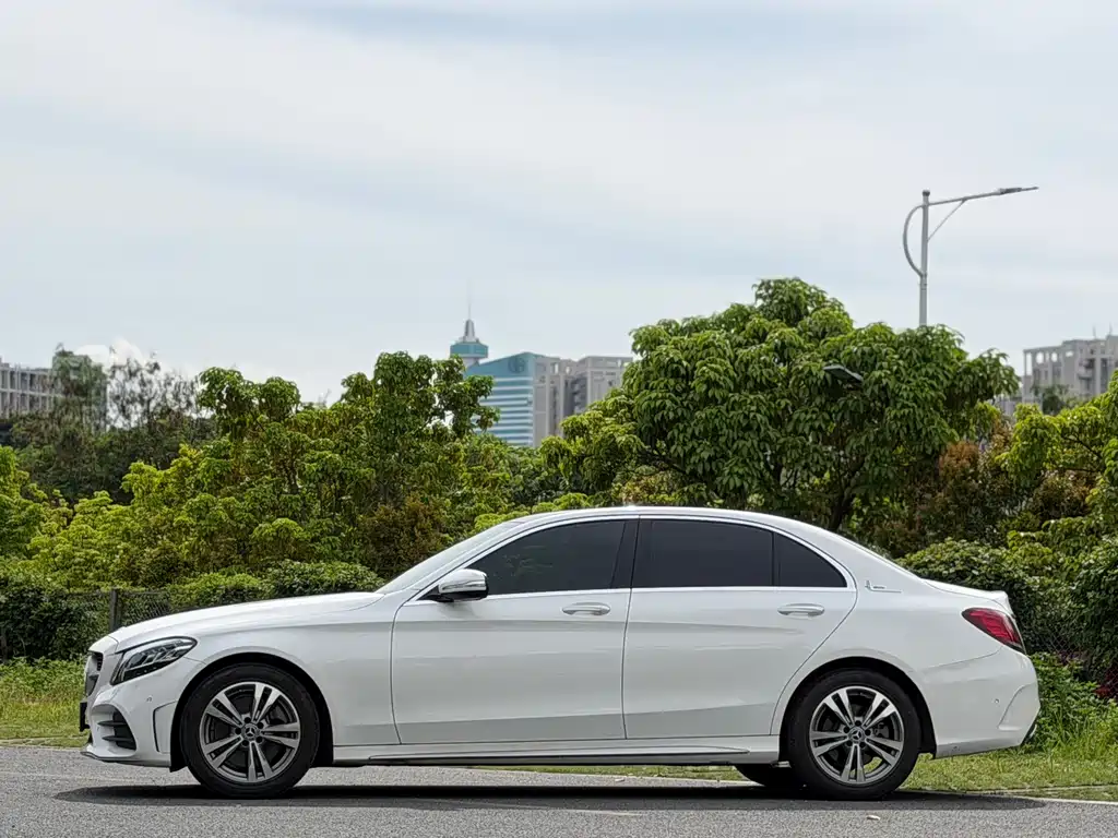 Mercedes-Benz C-Class 2018