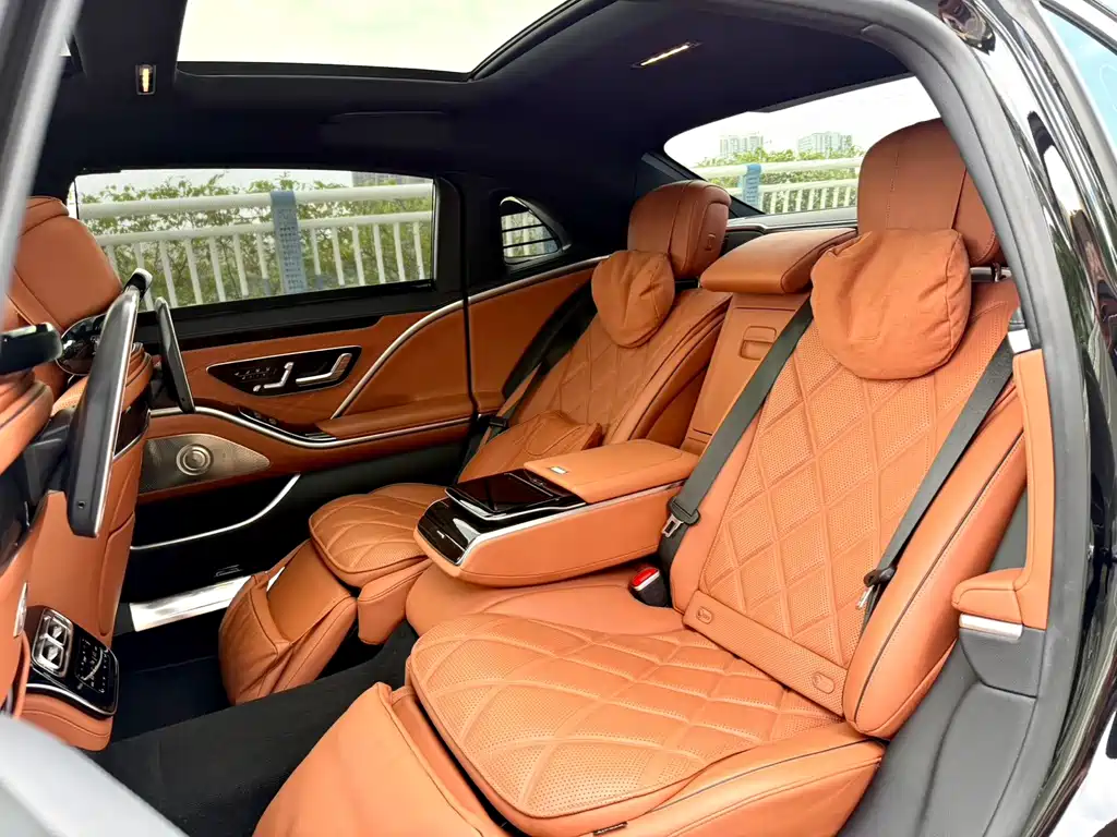 Mercedes-Benz Maybach S-Class 2024 — фото 15