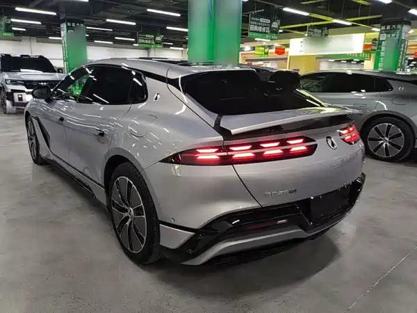 Denza Z9GT 2024
