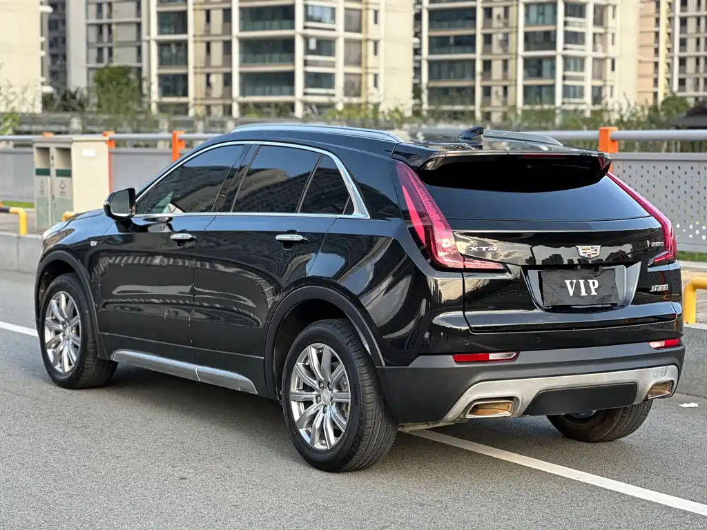 Cadillac XT4 2019 — фото 14
