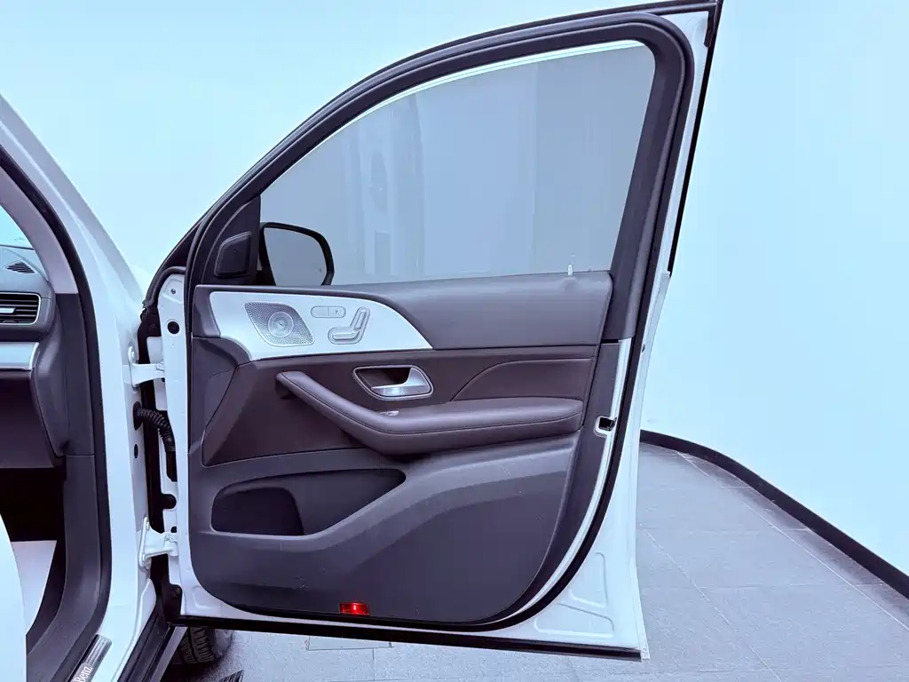 Mercedes-Benz GLE 2020 — фото 24