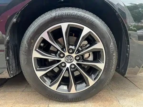 Toyota Avalon 2024