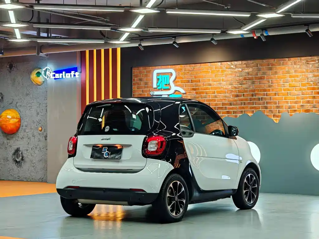 smart fortwo 2016 — фото 9