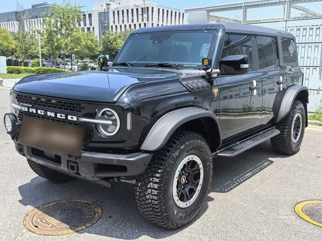 Ford Bronco 2024