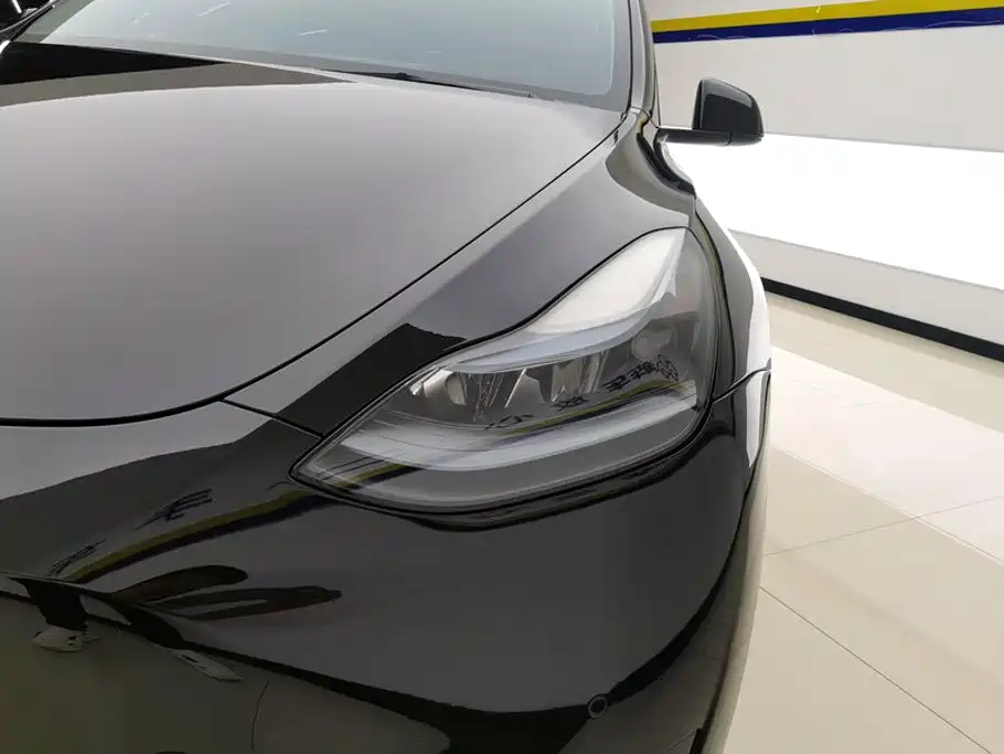 Tesla Model Y 2022 — фото 5