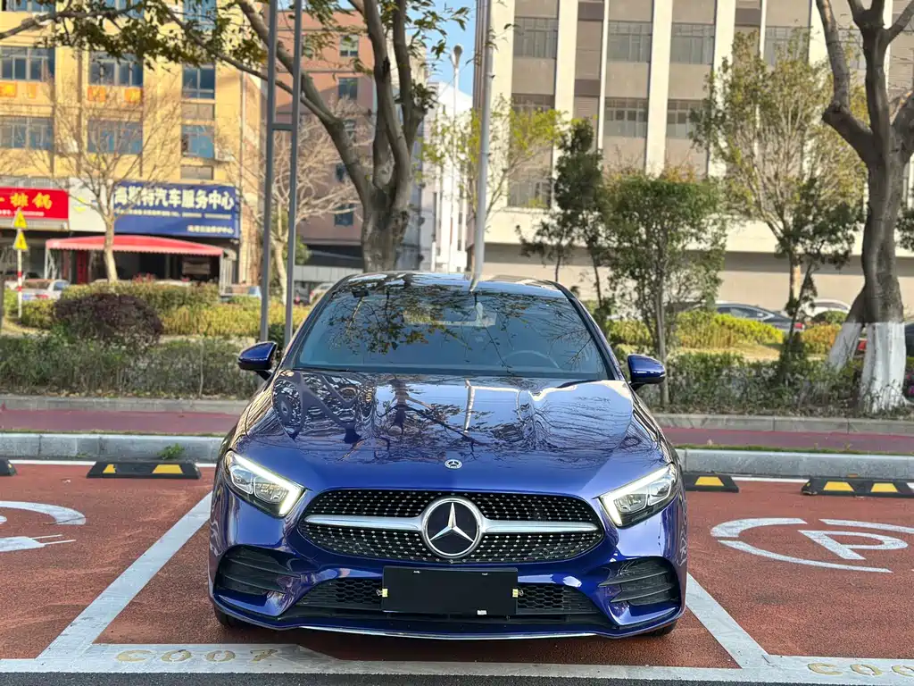 Mercedes-Benz A-Class 2020 — фото 2
