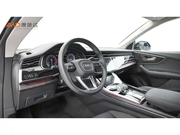 Audi Q8 2025