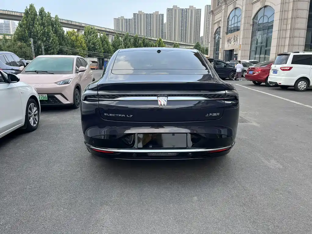 Buick Zhijing L7 2025 — фото 9