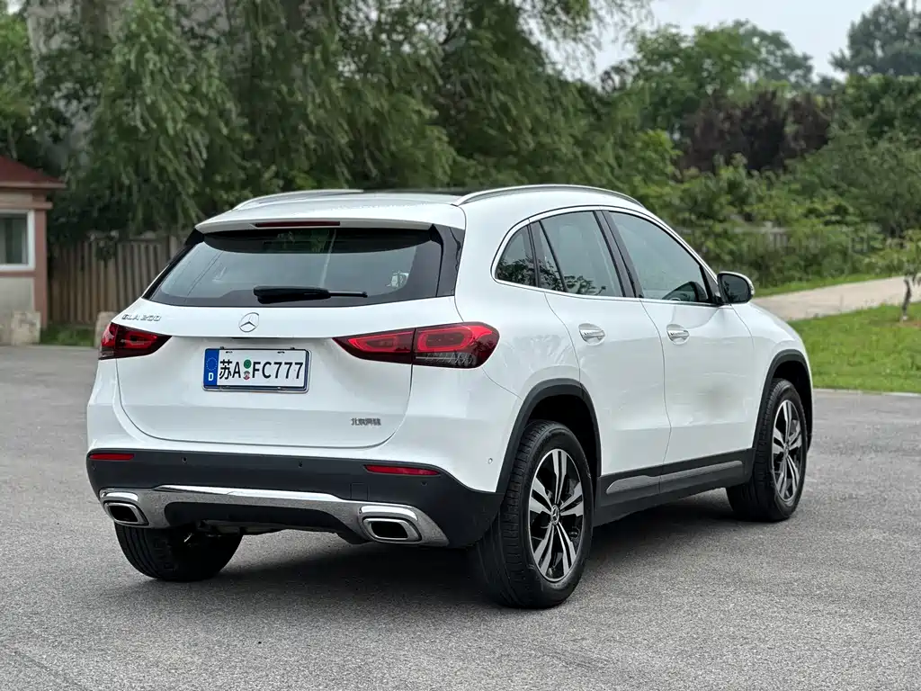 Mercedes-Benz GLA 2020