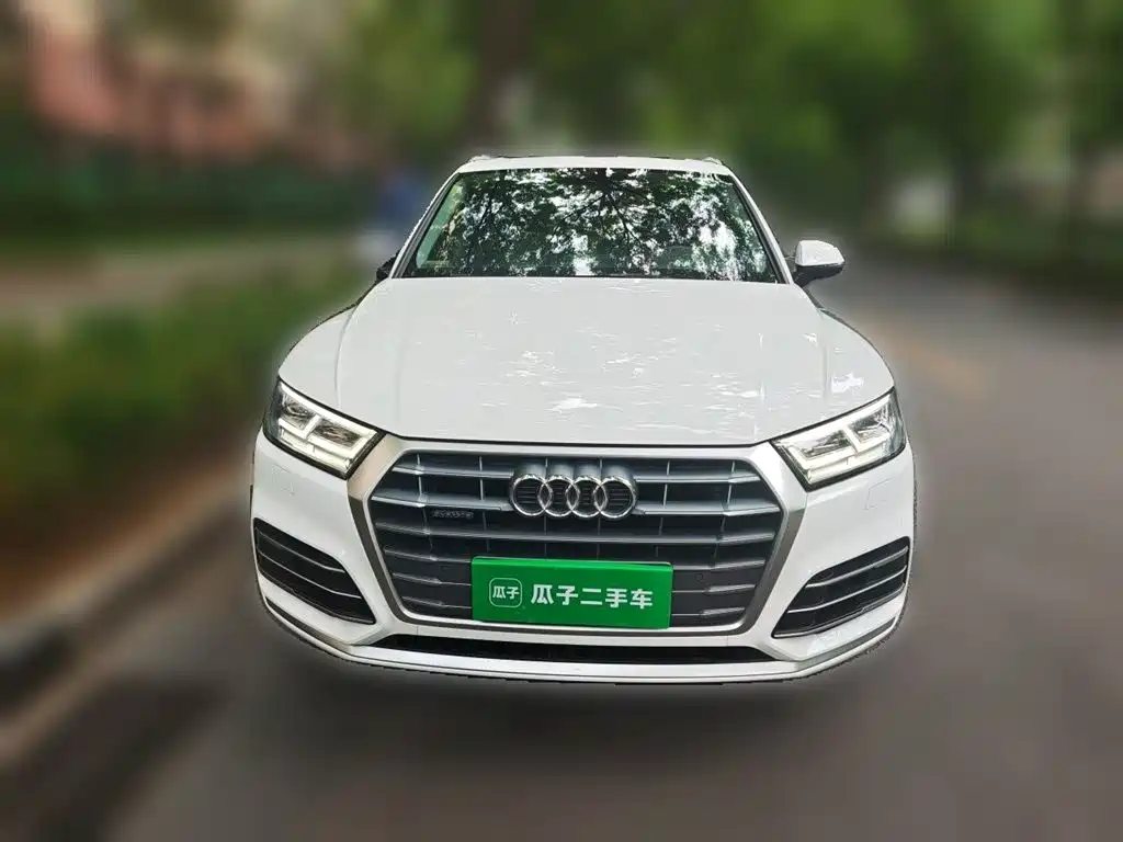 Audi Q5L 2020 — фото 24