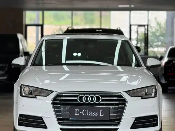 Audi A4L 2018